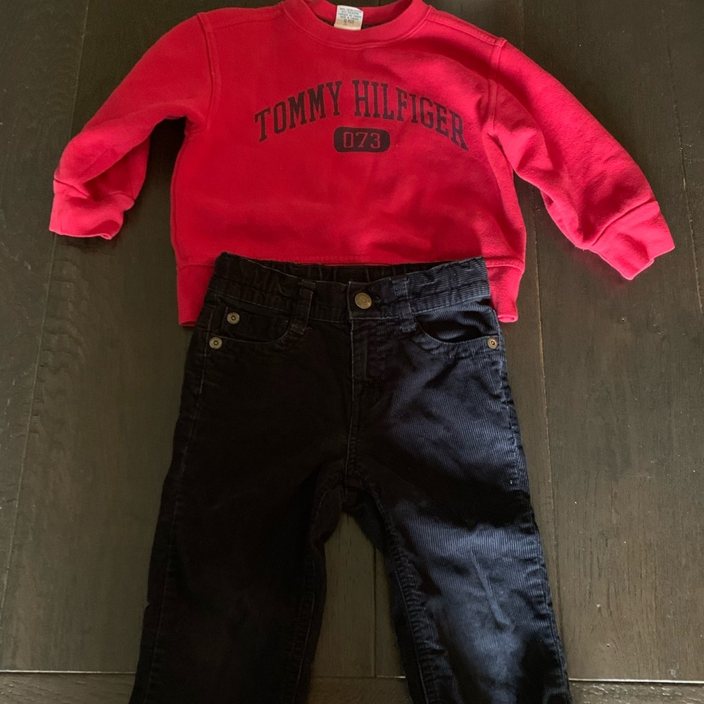 2 PIECE SIZE 3 TOMMY HILFIGER SET